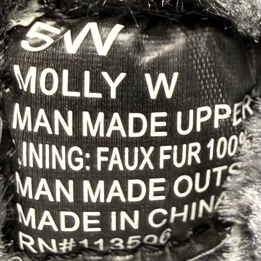 Khombu - White Quilted Winter Boots with Faux Fur Trim - Picture 6 of 8